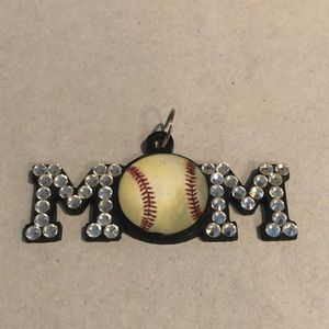 BASEBALL MOM PENDANT